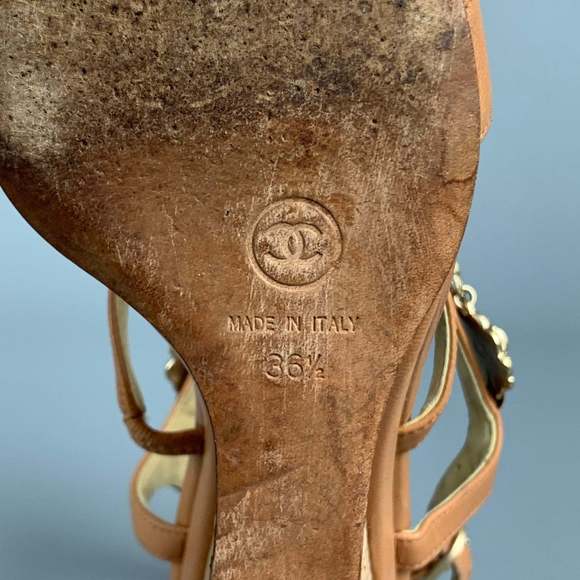 CHANEL Camelia Tan & Gold Leather T-strap Cork Wedge Sandals - Picture 7 of 7